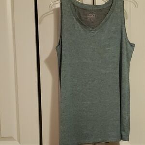 LOGO by Lori Goldstein Green Sleeveless Tank Top